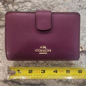 Coach Medium Corner Zip Wallet Eggplant